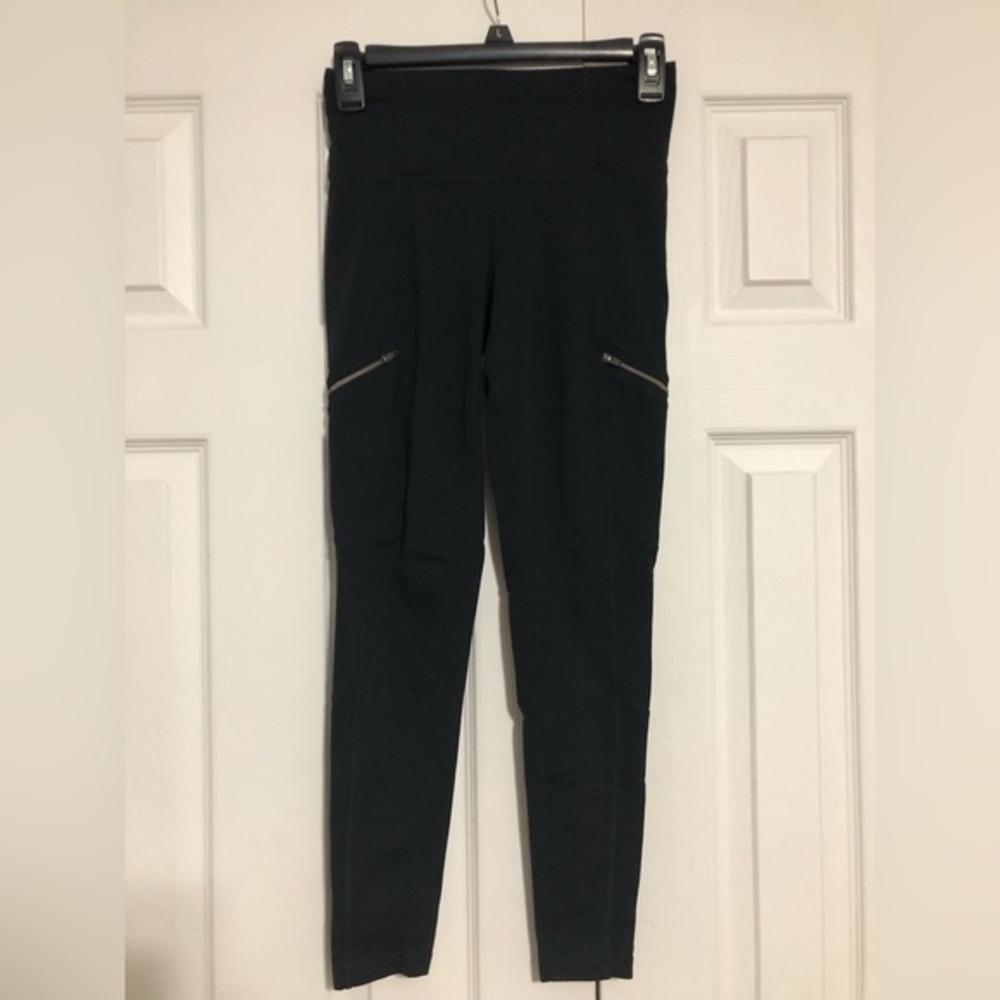 Athleta activewear leggings with zip side pockets women’s‎ size extra small